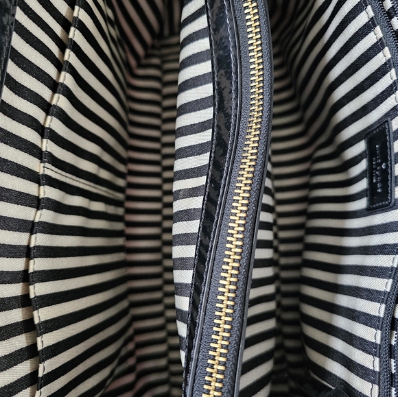 Kate Spade Bucket Handbag - Picture 7 of 9